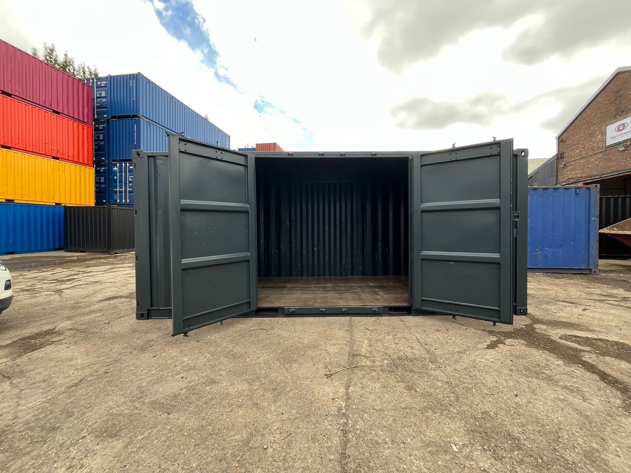 Container Painting And Refurbishment