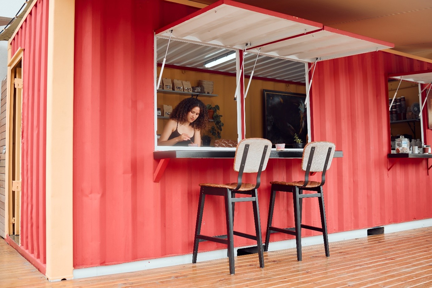 How converted shipping containers can be perfect for running a restaurant or café